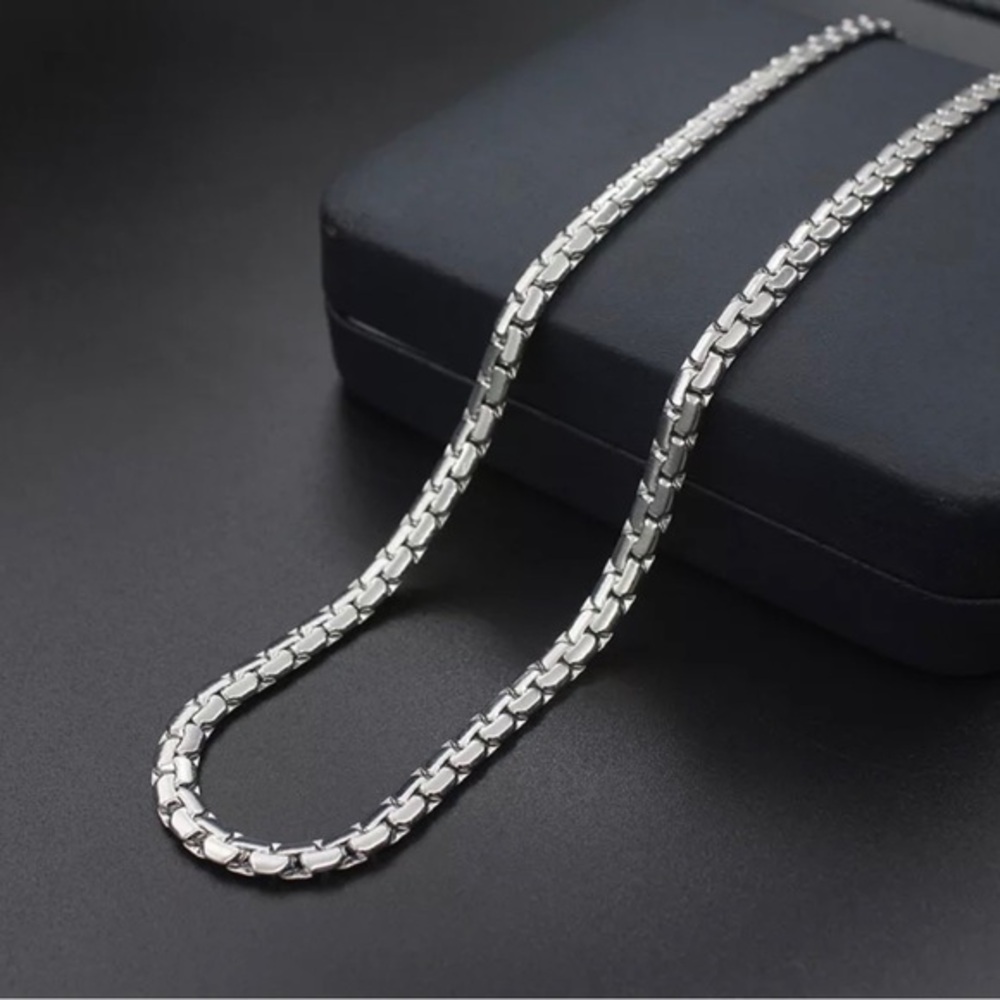 TITANIUM STEEL UNISEX NECKLACE
